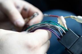 Splicing wires for electrical harness repair