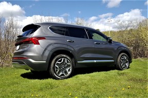 2022 Hyundai Santa Fe Hybrid