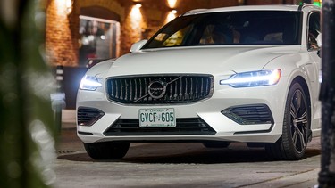 2021 Volvo V60 T8 Recharge eAWD PHEV Inscription