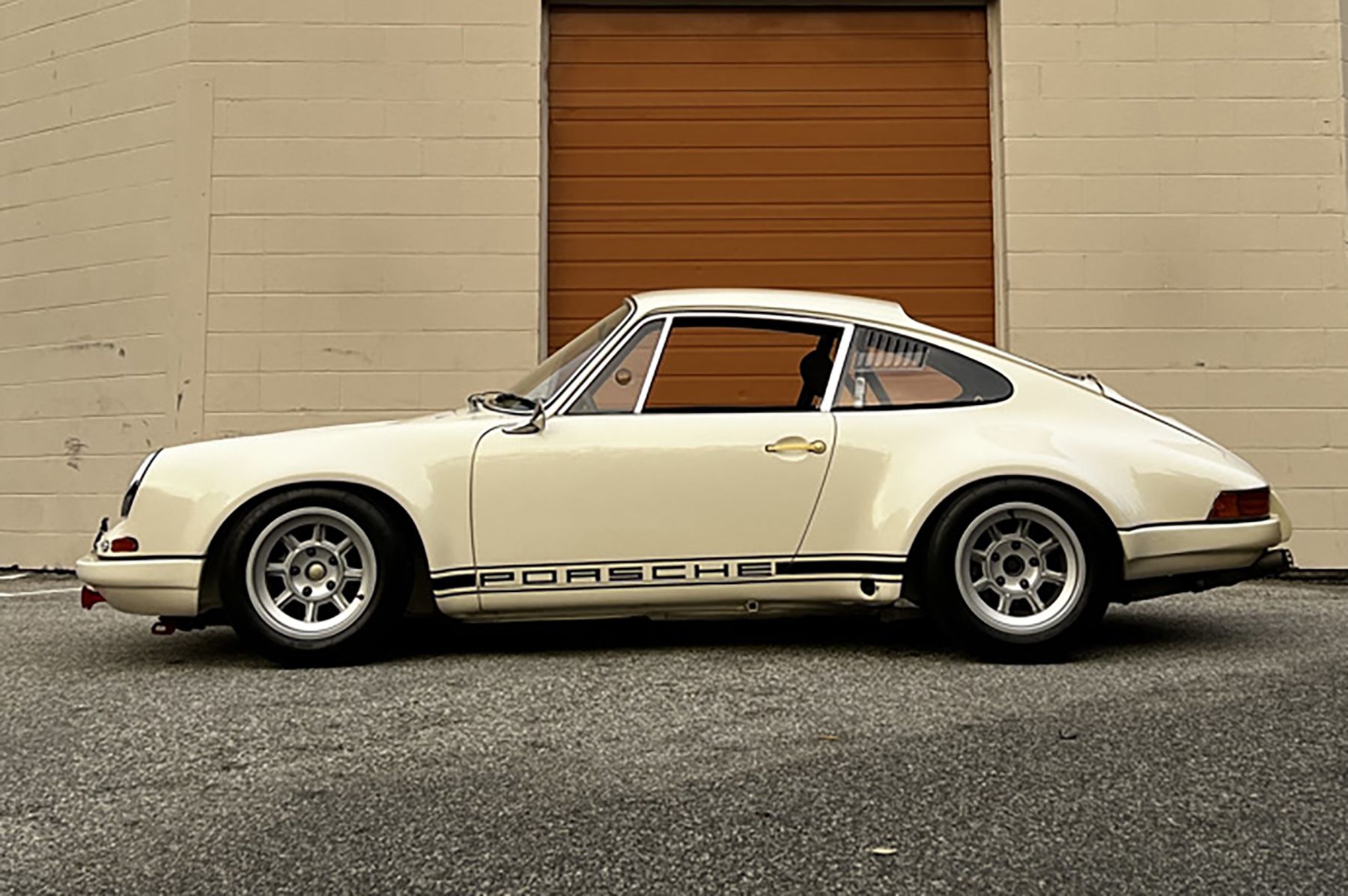 New-found friends rally around Porsche 912 rebuild | Driving