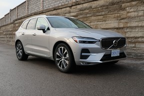 2022 Volvo XC60 B6 Inscription