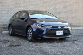 2022 Toyota Corolla Hybrid Premium-Paket