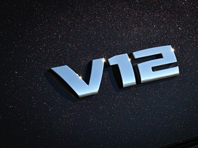 BMW announces retirement of V12 production power with The Final V12 series