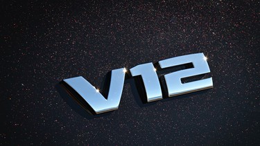 BMW announces retirement of V12 production power with The Final V12 series