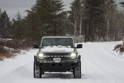 Ford Bronco's Soft Top Appears to Hate Canadian Winters - The Car