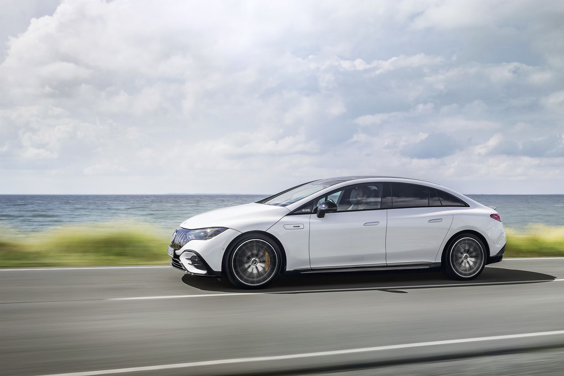 First Look: 2023 Mercedes-AMG EQE 4Matic+ | Driving