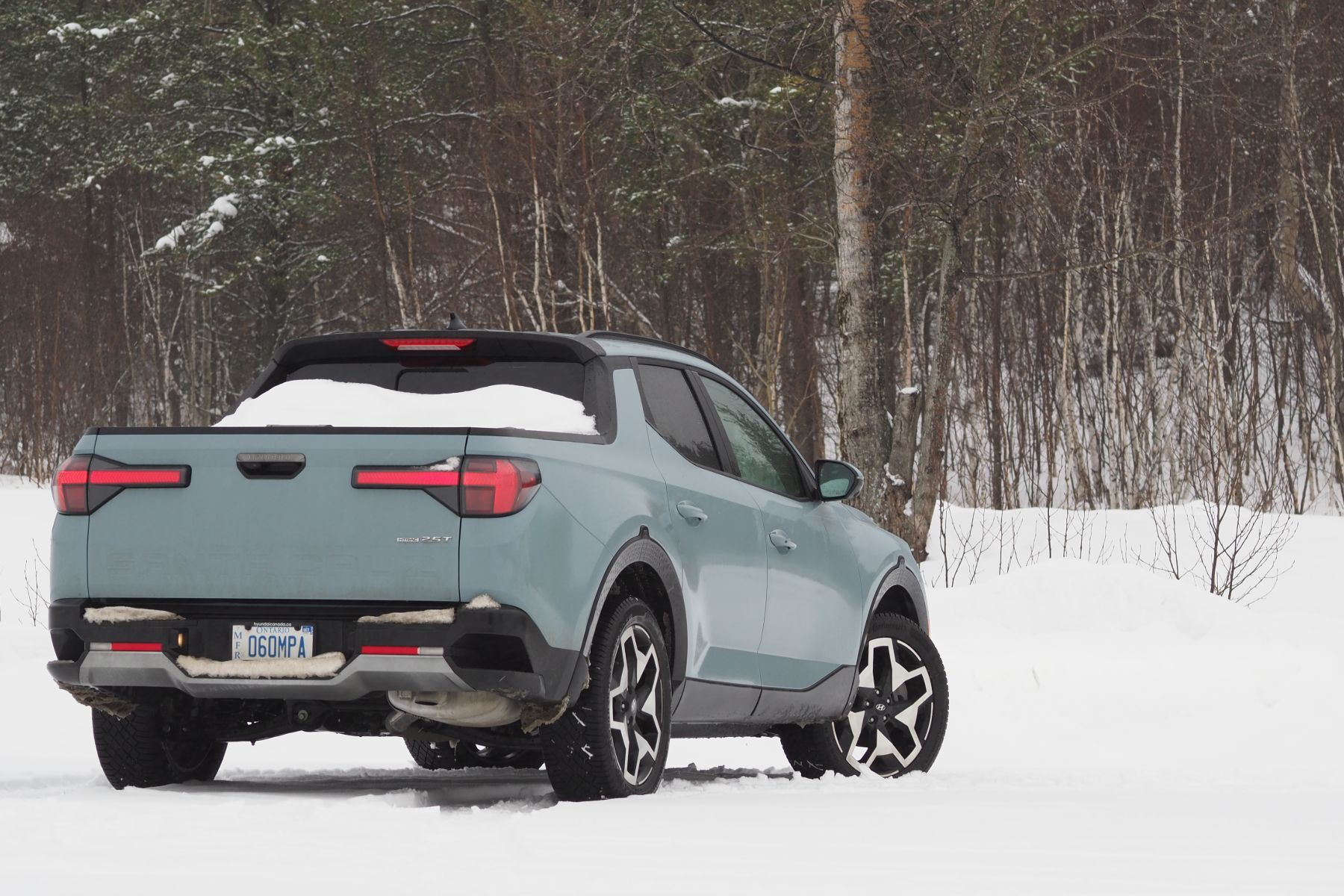 Hyundai taps a Canadian company for a solar powered tonneau cover