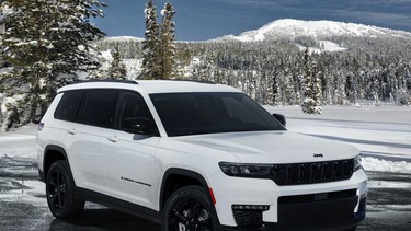Jeep to debut 2022 Grand Cherokee L with Limited Black Package at Chicago auto show
