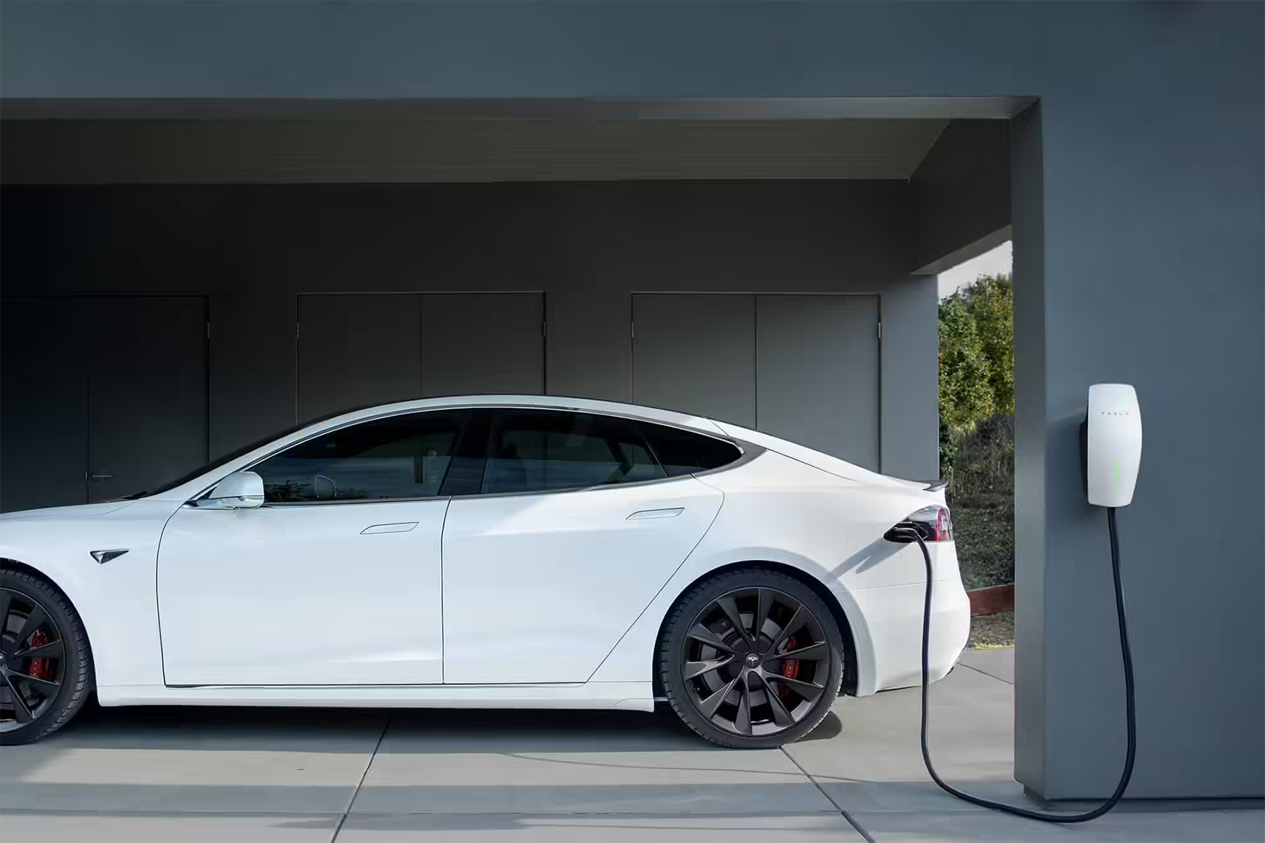 Tesla's home EV chargers earn top spot in 2022 J.D. Power survey Pedfire