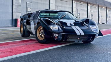 Everrati's Superperformance-based electric Ford GT40 replica
