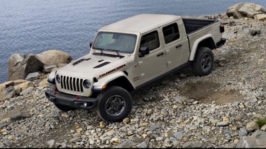 Jeep brings back Gobi paint colour for the Gladiator