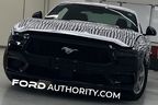 Durchgesickerte Bilder zeigen das Gesicht und den Innenraum eines Ford Mustang von 2024
