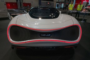 The rear brake lights of the 2023 Deus Vayanne.
