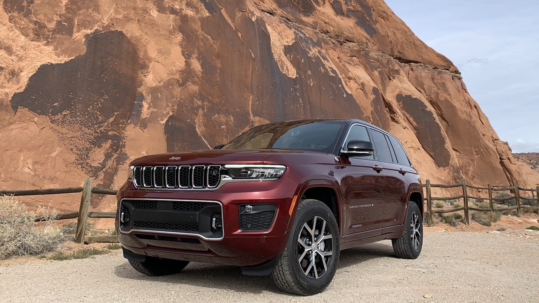 Trusty V6 or cutting-edge PHEV? Which Jeep Grand Cherokee powertrain is right for you?