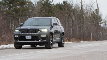 2022 Jeep Grand Cherokee Summit Reserve