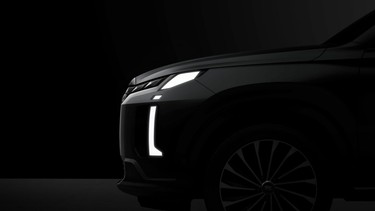 Hyundai Teases 2023 Palisade — World Debut at New York International Auto Show