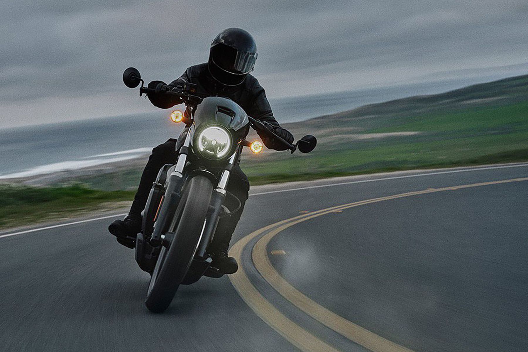 2021 Harley-Davidson Sportster S First Ride Review - Canada Moto Guide