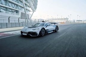 Mercedes-AMG ONE (Kraftstoffverbrauch gewichtet, kombiniert: 8,7 l/100 km; CO2‑Emissionen gewichtet, kombiniert: 198 g/km; Stromverbrauch gewichtet, kombiniert: 32 kWh/100 km) // Mercedes-AMG ONE (fuel consumption weighted, combined: 8.7 l/100 km; CO2 emissions weighted, combined: 198 g/km; electricity consumption weighted, combined: 32 kWh/100 km)