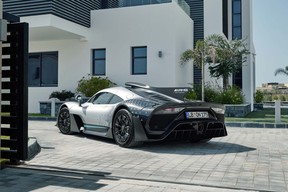 Mercedes-AMG ONE (Kraftstoffverbrauch gewichtet, kombiniert: 8,7 l/100 km; CO2‑Emissionen gewichtet, kombiniert: 198 g/km; Stromverbrauch gewichtet, kombiniert: 32 kWh/100 km) // Mercedes-AMG ONE (fuel consumption weighted, combined: 8.7 l/100 km; CO2 emissions weighted, combined: 198 g/km; electricity consumption weighted, combined: 32 kWh/100 km)