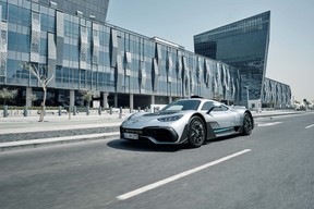 Mercedes-AMG ONE (Kraftstoffverbrauch gewichtet, kombiniert: 8,7 l/100 km; CO2‑Emissionen gewichtet, kombiniert: 198 g/km; Stromverbrauch gewichtet, kombiniert: 32 kWh/100 km) // Mercedes-AMG ONE (fuel consumption weighted, combined: 8.7 l/100 km; CO2 emissions weighted, combined: 198 g/km; electricity consumption weighted, combined: 32 kWh/100 km)