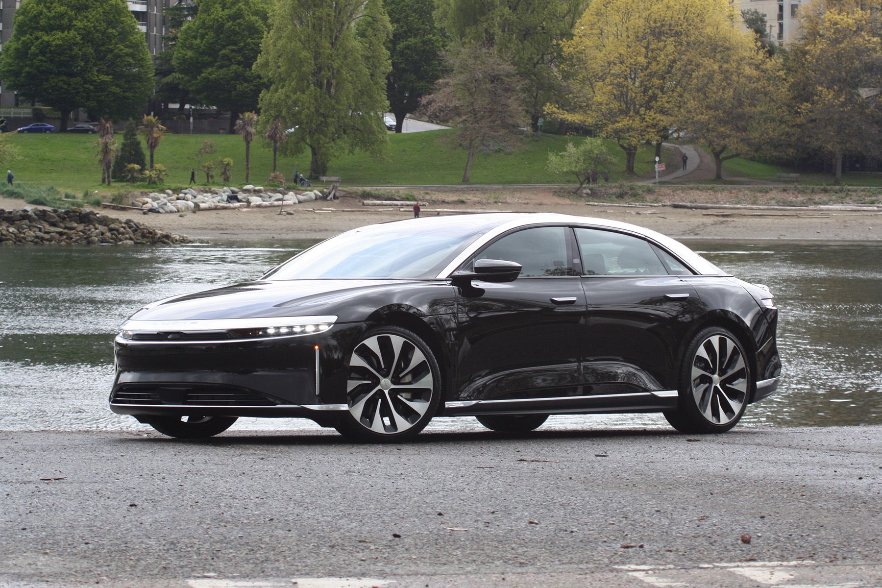 First Drive: 2022 Lucid Air Grand Touring | Driving