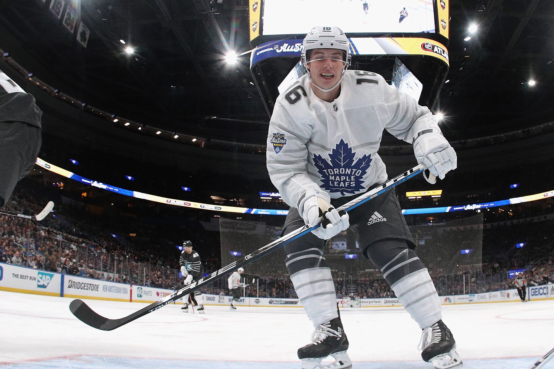 Maple Leafs Star Mitchell Marner Held at Gunpoint, Carjacked