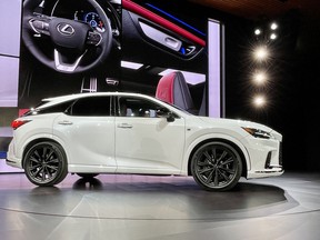 2023 Lexus RX 500h F Sport Performance