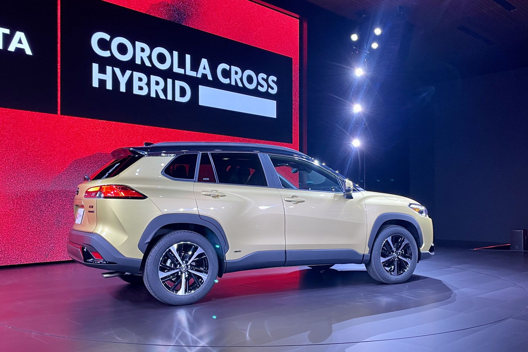 Le Toyota Corolla Cross 2023 gagne ce qu'il lui manquait: l