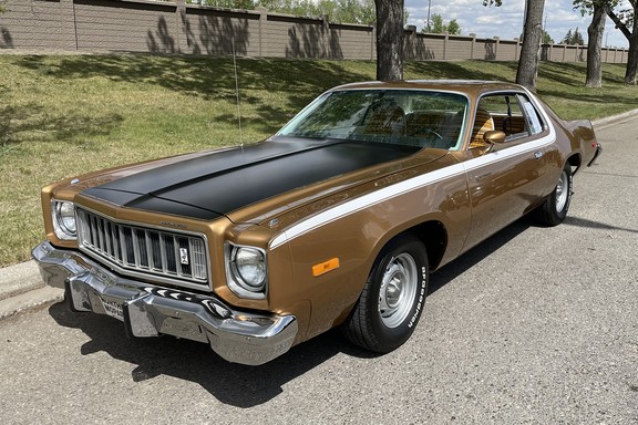 On the Road: 1975 Plymouth Road Runner | Driving