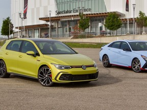 2022 Volkswagen Golf GTI vs 2022 Hyundai Elantra N