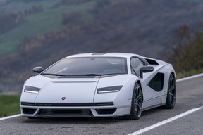 Lamborghini Countach LP800-4