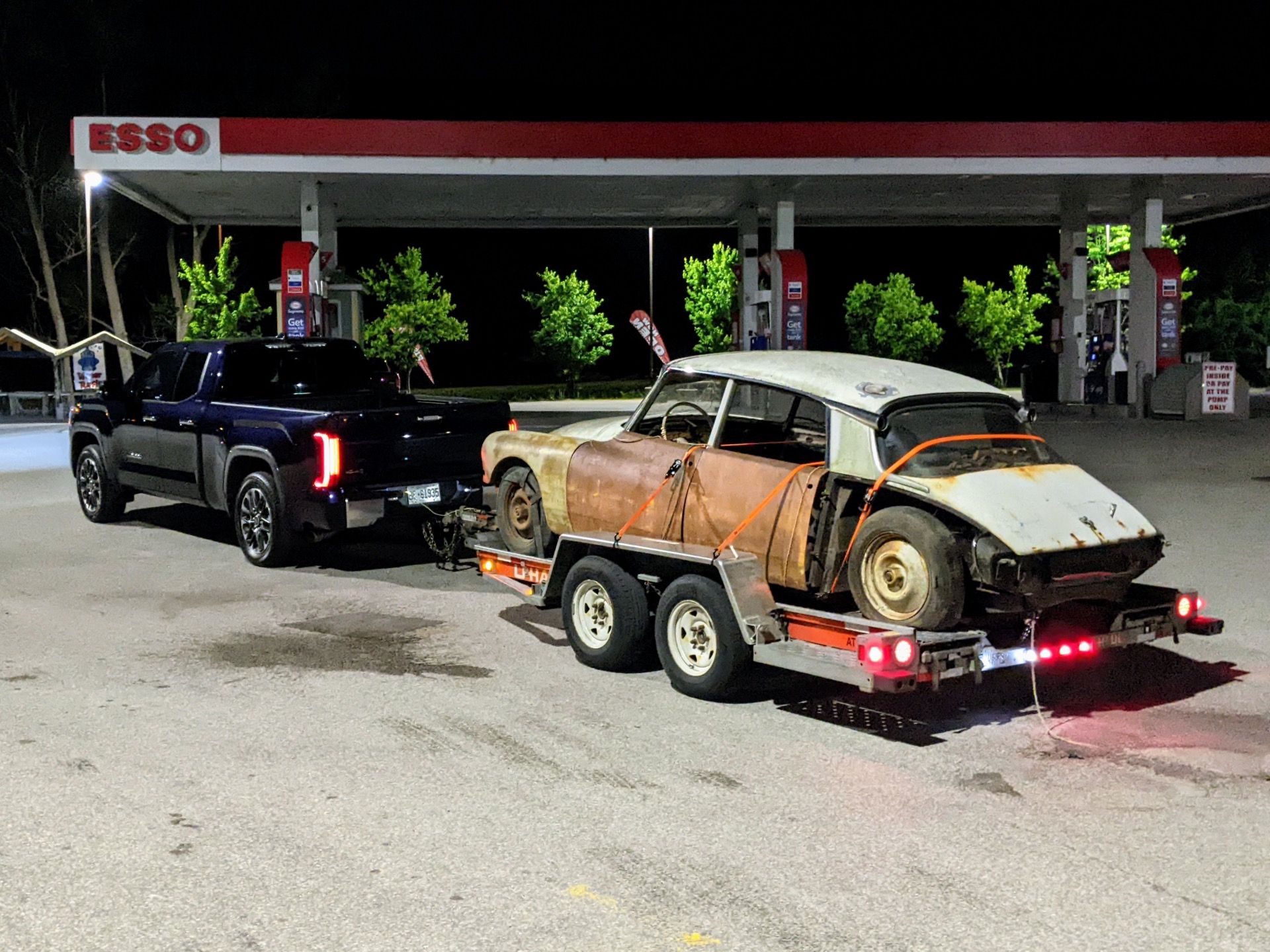 1959 Citroen ID behind the 2022 Toyota Tundra Limited