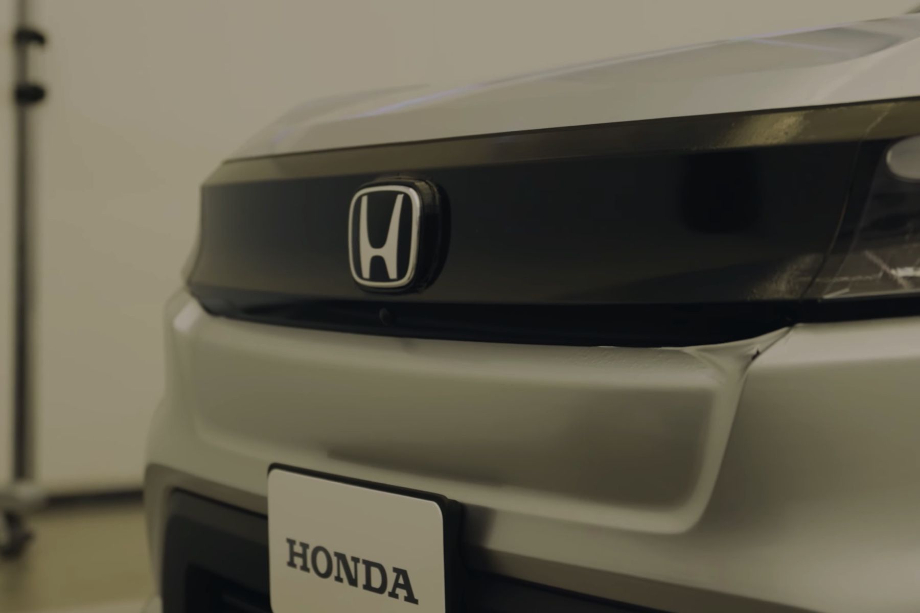 Watch Honda Designers Explain What The 2024 Prologue EV Is About   WATCH Honda Designers Preview The 2024 Prologue EV 2 