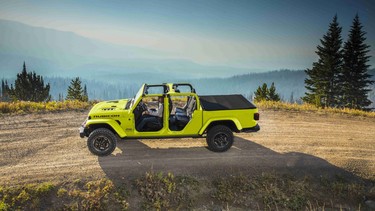 2023 Jeep Gladiator High Velocity Yellow
