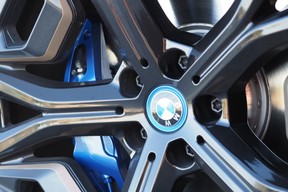 2023 BMW iX M60