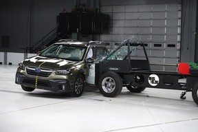 Im Jahr 2022 erreichte der Subaru Outback als einzige Limousine die Bewertung „Gut“ im aktualisierten Seitencrashtest des IIHS