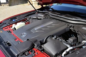 2,5-Liter-Vierzylinder-SkyActiv-PHEV-Hybrid im 2023er Mazda CX-60 (nur Europa)