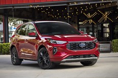 Ford introduces the new 2023 Escape with hybrid, PHEV and ST-Line models