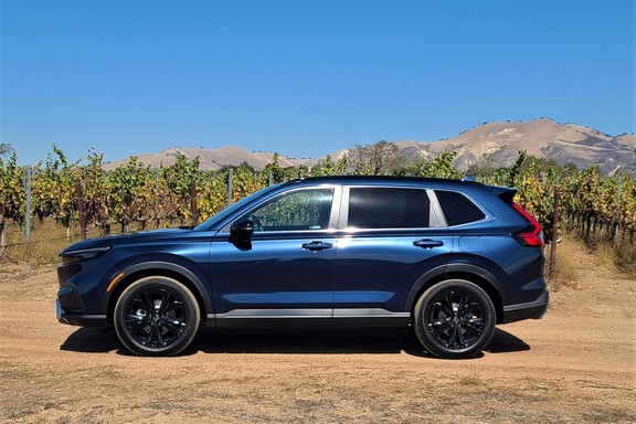 2023 Honda CR-V Hybrid Touring AWD First Drive | Driving