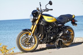 2022 Kawasaki Z900RS SE