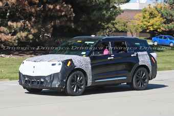 2024 Ford Explorer ST spied with a minor facelift | Driving