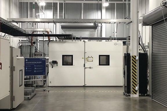 Battery Engineering Lab tests lithium-ion packs to the extremes | Driving