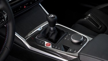 The stickshift in the 2023 BMW M2