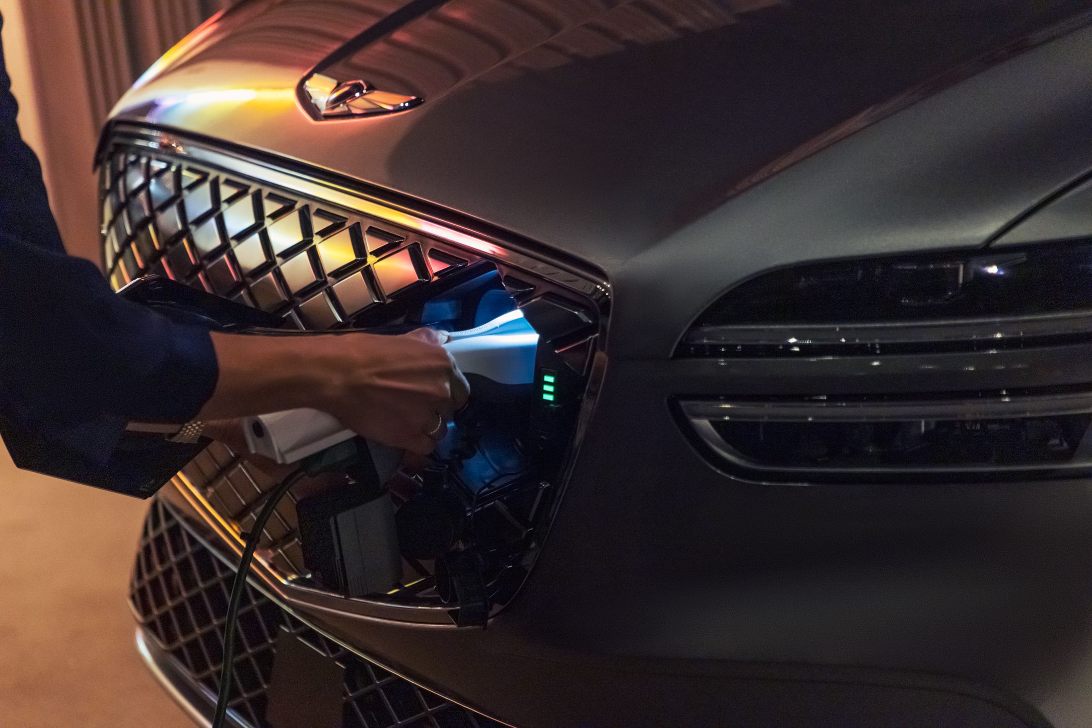 2023 Genesis Electrified GV70