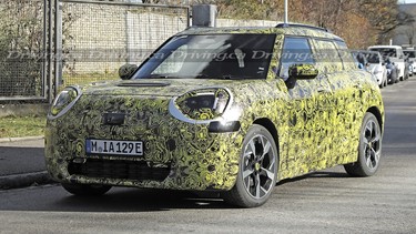 All-electric Mini Aceman crossover spied testing in Munich