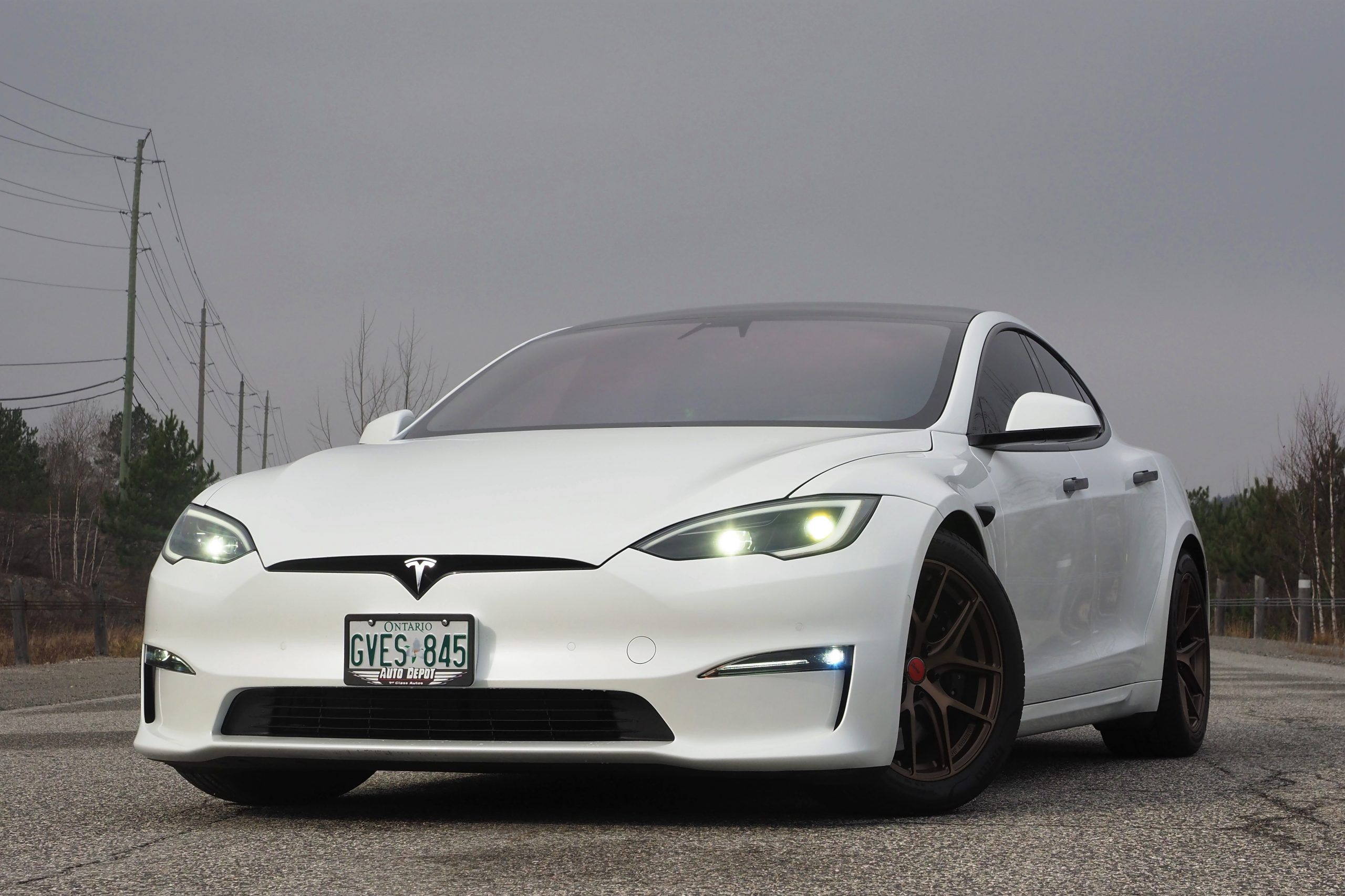 2024 Tesla Model S Plaid Fawnia Christye