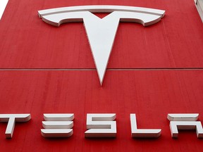 Tesla Motors Canada ULC הגישה בקשה לוועדה הקנדית לרדיו-טלוויזיה ולתקשורת בבקשת רישיון 