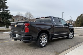 2022 Chevrolet Silverado High Country