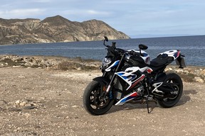 BMW M 1000 R