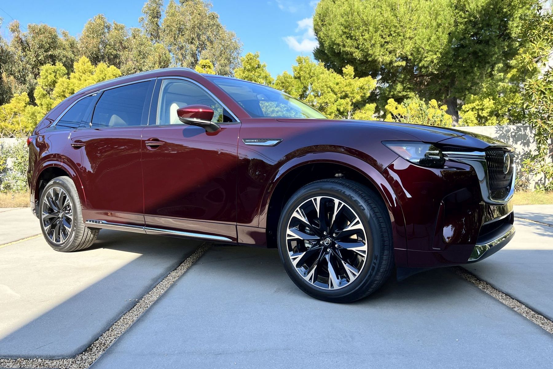First Look: 2024 Mazda CX-90
